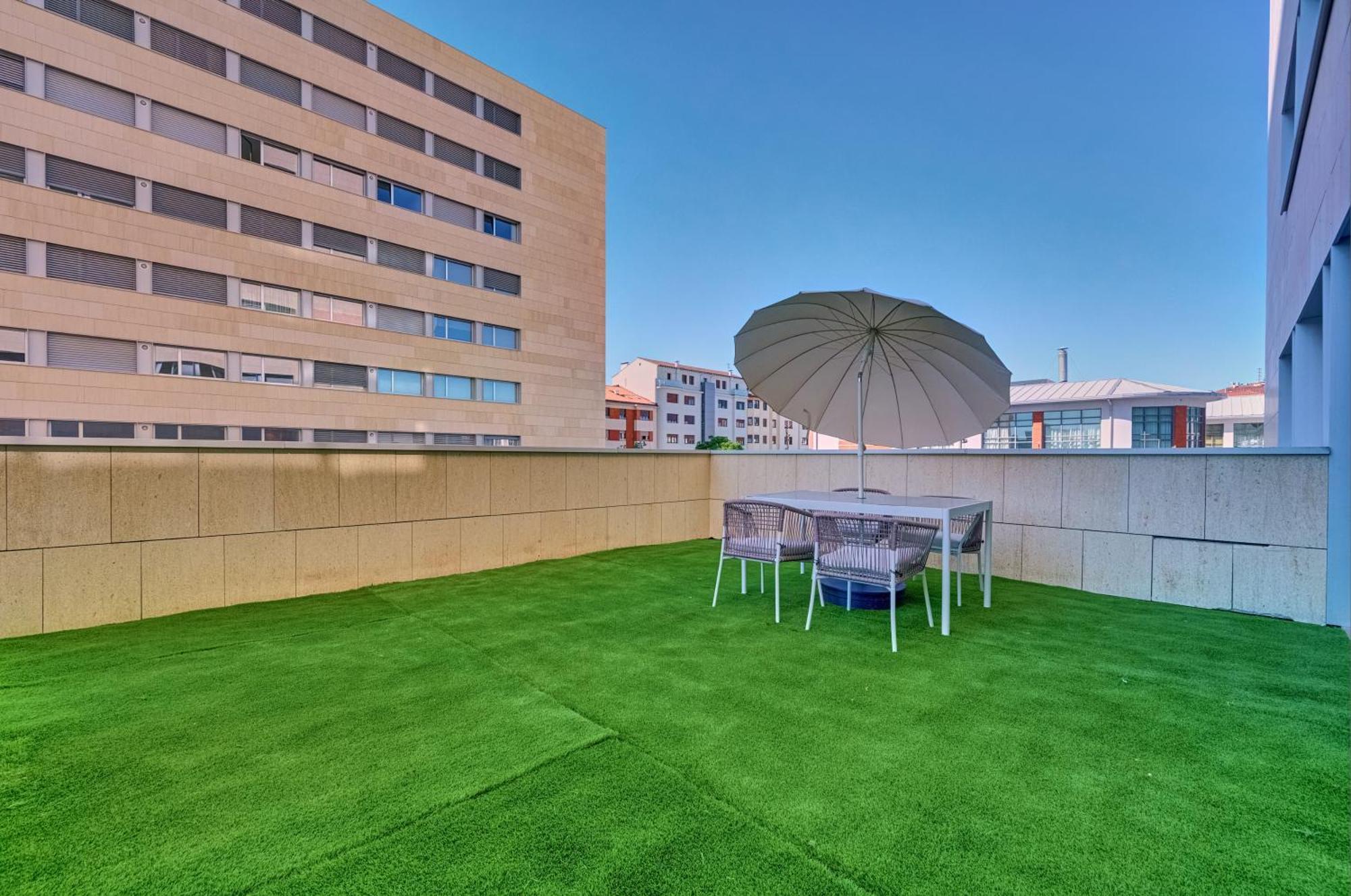 Apartamento Salesianos By Clabao Pamplona Bagian luar foto
